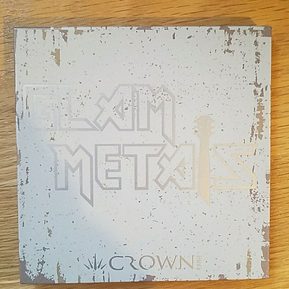 Crown Glam Metals Eyeshadow Palette Brand New